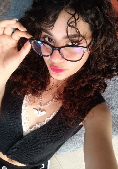 Live on FTFLive — Priscila